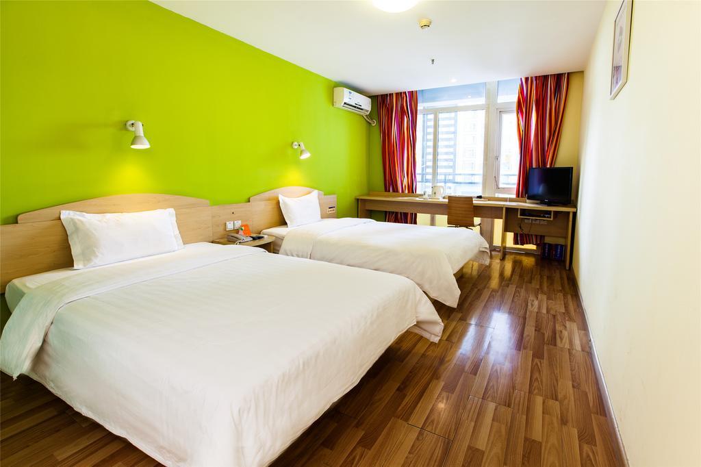 7Days Inn Shanghai Lujiazui Room photo